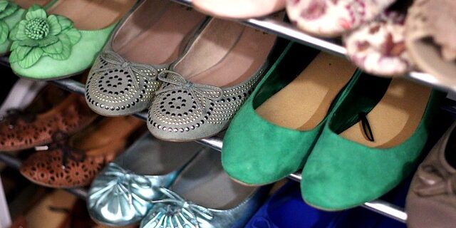 Få styr på dine sko med et stilfuldt skoskab fra Laforma